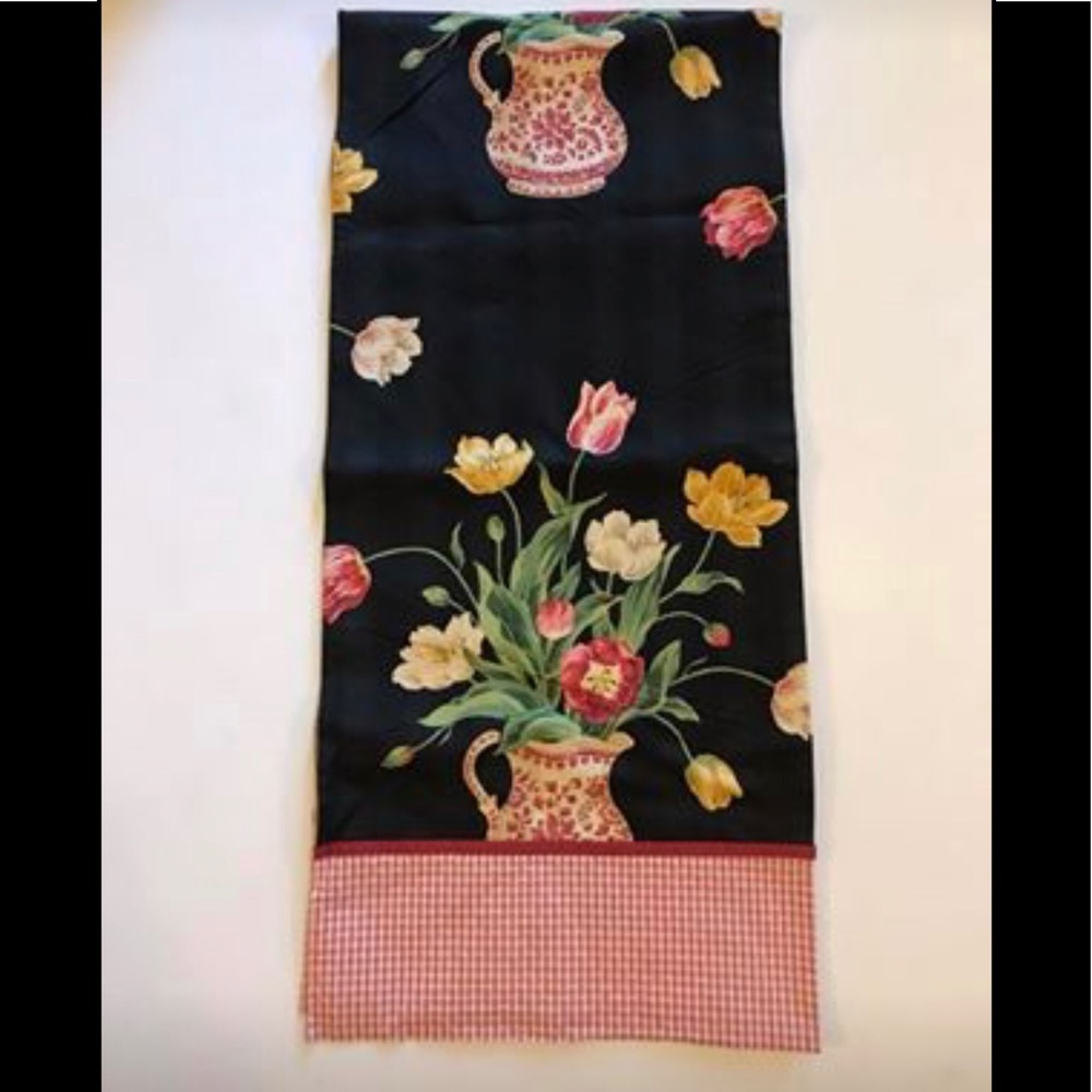 Beautiful Table Runner